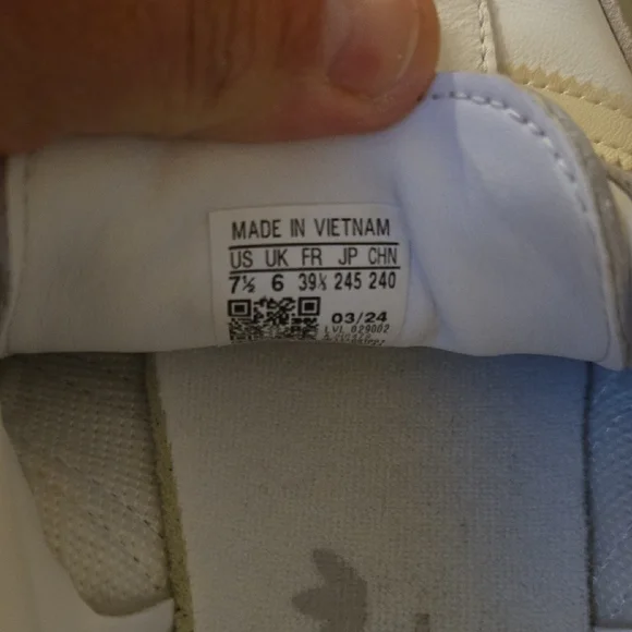 Adidas Samba White and Beige Women's Sneakers - Picture 4 of 4